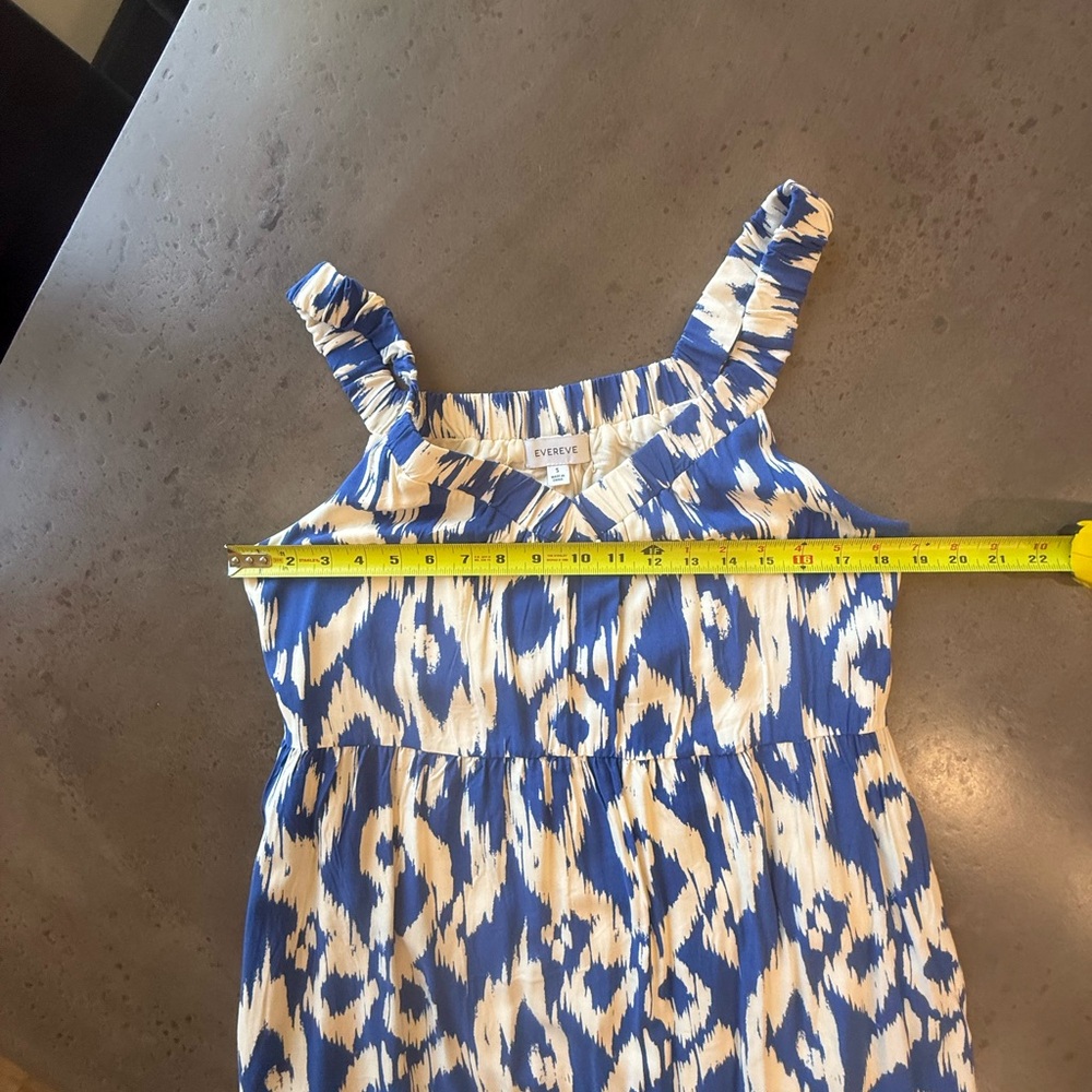 NWOT Evereve Blue and Cream Patterned Maxi Dress - Picture 8 of 11